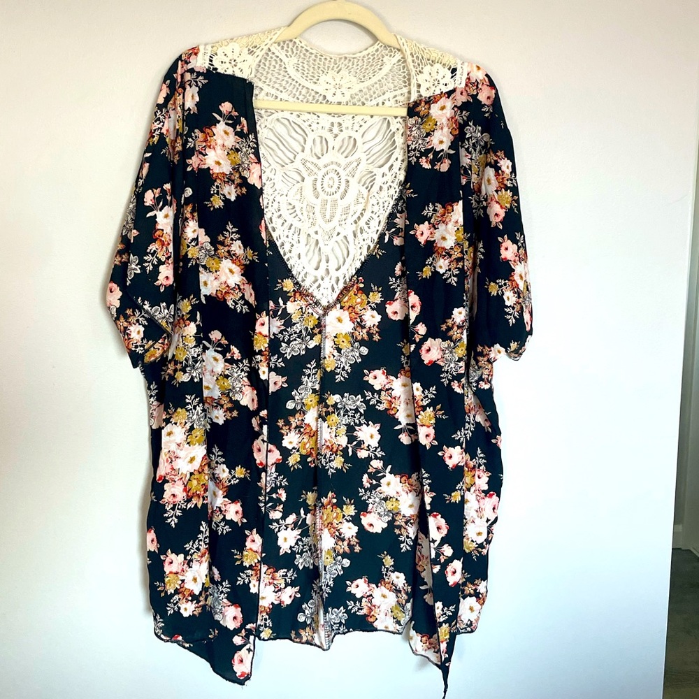 Rue 21 Kimono Open Blouse Top Women’s Medium